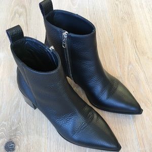 Everlane Boss Boots in black leather Sz 6
